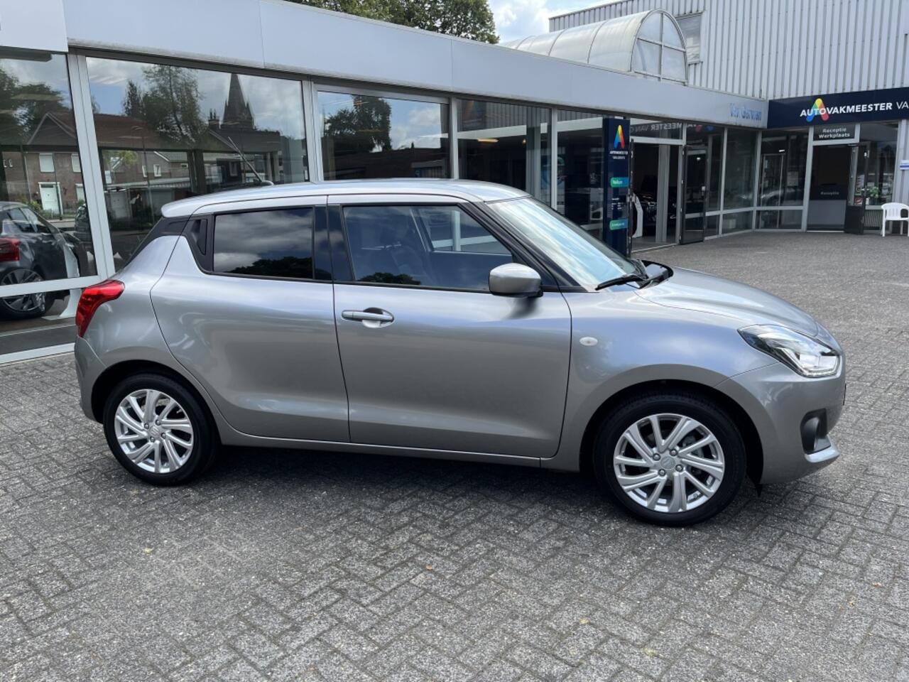 Suzuki SWIFT 1.2 Select Sm.Hybrid | Apple Carplay | Camera | Cruise