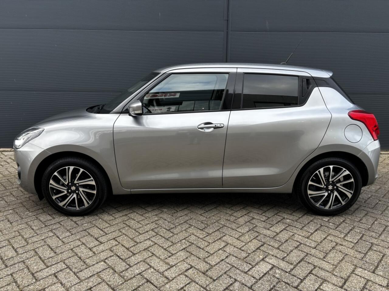 Suzuki SWIFT 1.2 Style Smart Hybrid | Navigatie | Apple Carplay & Android Aut