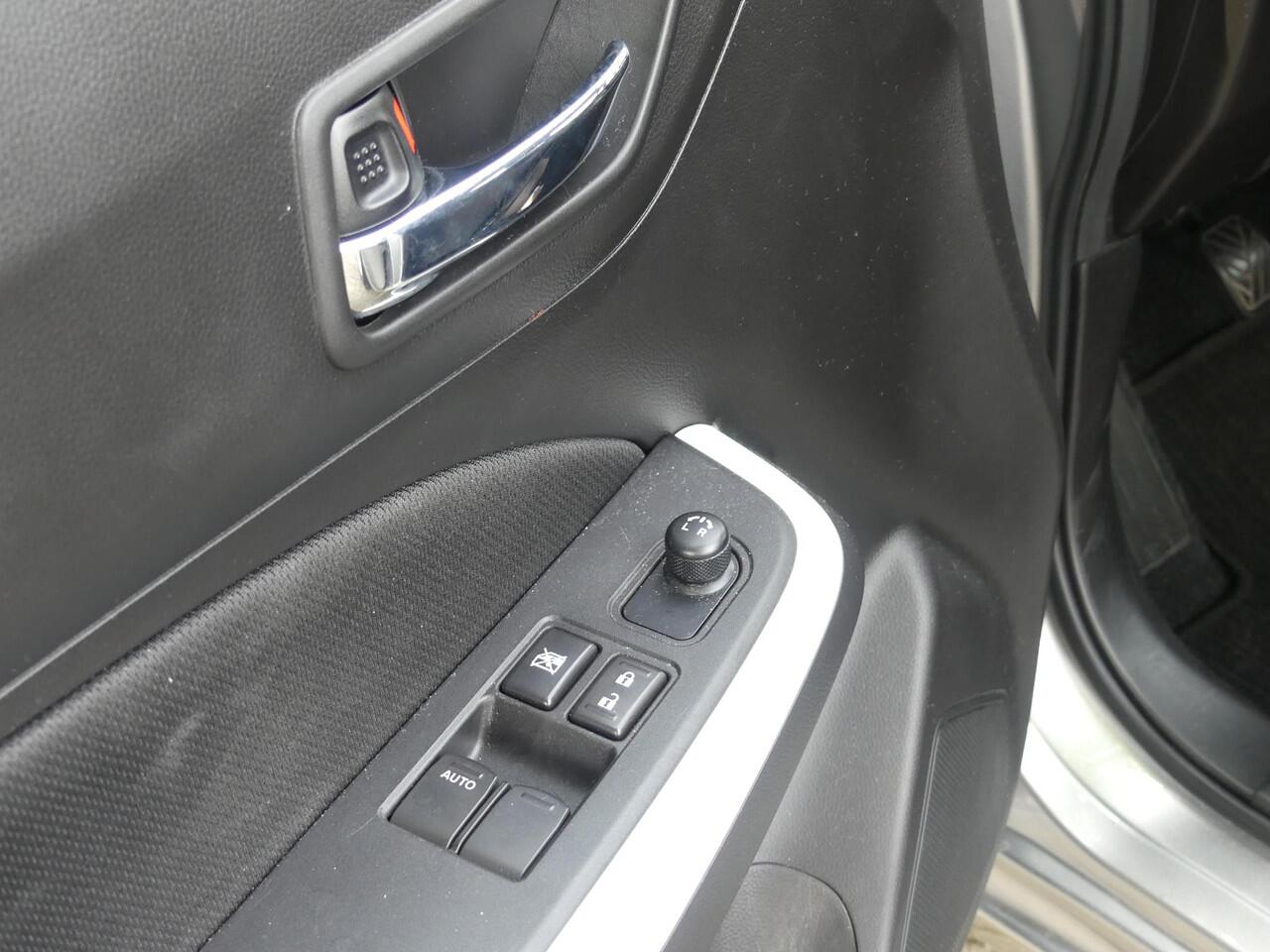 Suzuki SWIFT 1.2 Select Smart Hybrid Cruise Control, Apple Carpl/Andr Auto, Airco