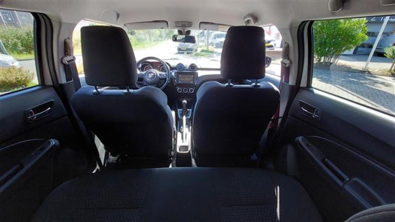 Suzuki SWIFT 1.2 SMART HYBRID STYLE