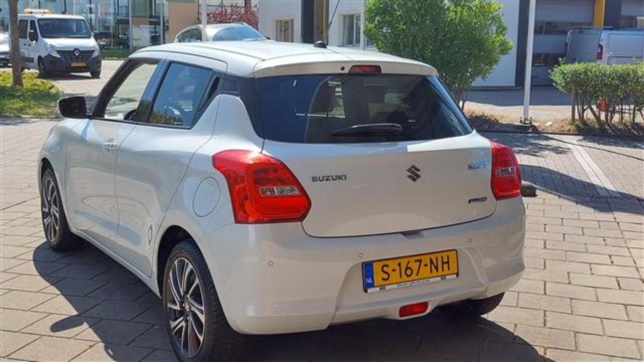 Suzuki SWIFT 1.2 SMART HYBRID STYLE