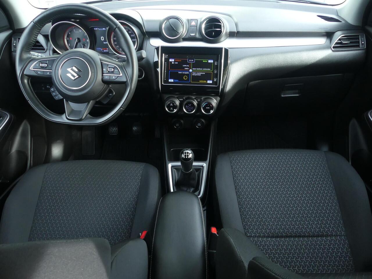 Suzuki SWIFT 1.2 Style Smart Hybrid 100% Dealer o.h. Swift Stijl, Cruise & climate control, Apple Carpl/Andr Auto, camera, park. Sensor achter