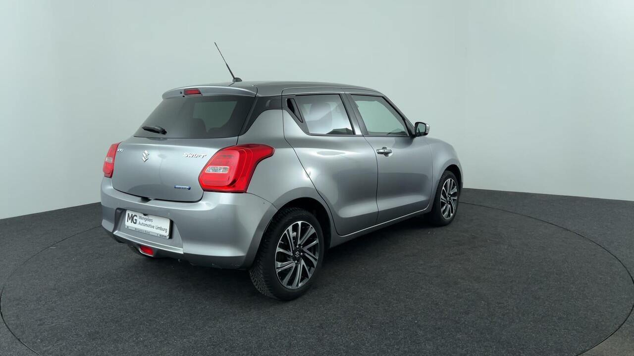 Suzuki SWIFT 1.2 Style Smart Hybrid | Allseasonbanden | Navigatie | Stoelverwarming
