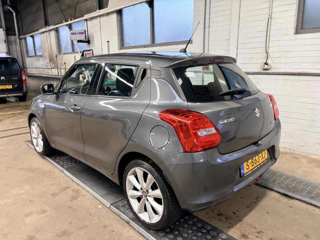 Suzuki SWIFT 1.2 Comfort SmartHybride Cruise Adaptief Airco BT tel