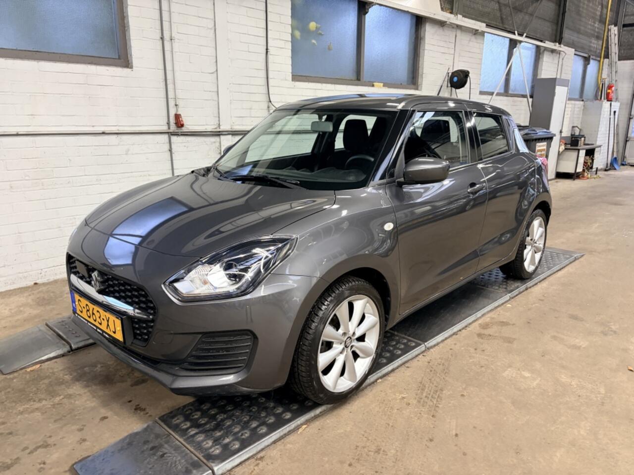 Suzuki SWIFT 1.2 Comfort SmartHybride Cruise Adaptief Airco BT tel