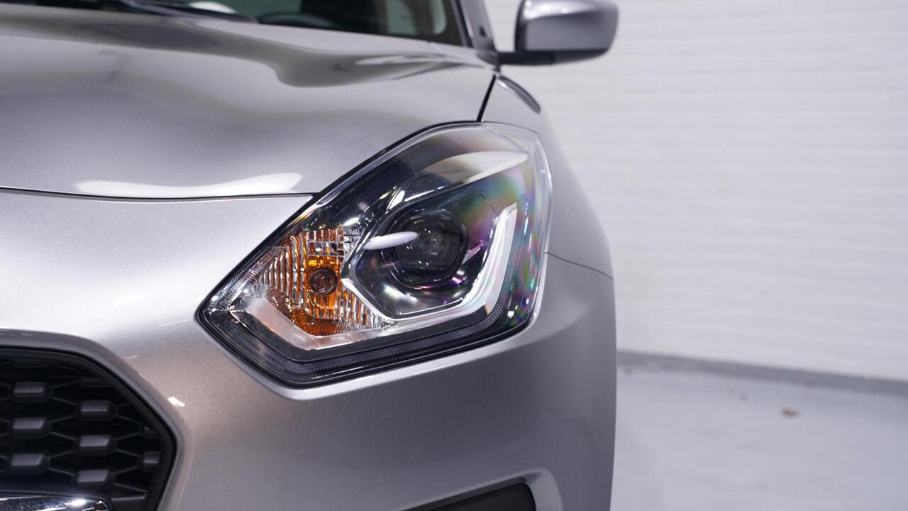 Suzuki SWIFT 1.2 Select Smart Hybrid Automaat Adapt. Cruise Camera achter, Dodehoek Assist, PDC achter