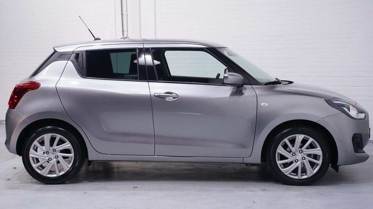 Suzuki SWIFT 1.2 Select Smart Hybrid Automaat Adapt. Cruise Camera achter, Dodehoek Assist, PDC achter