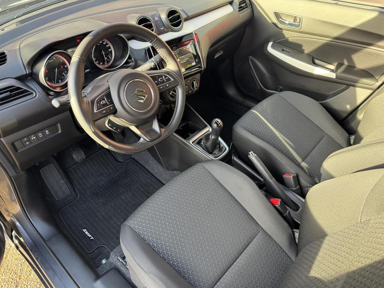 Suzuki SWIFT 1.2 Select Smart Hybrid *ACC/CAMERA/CARPLAY*