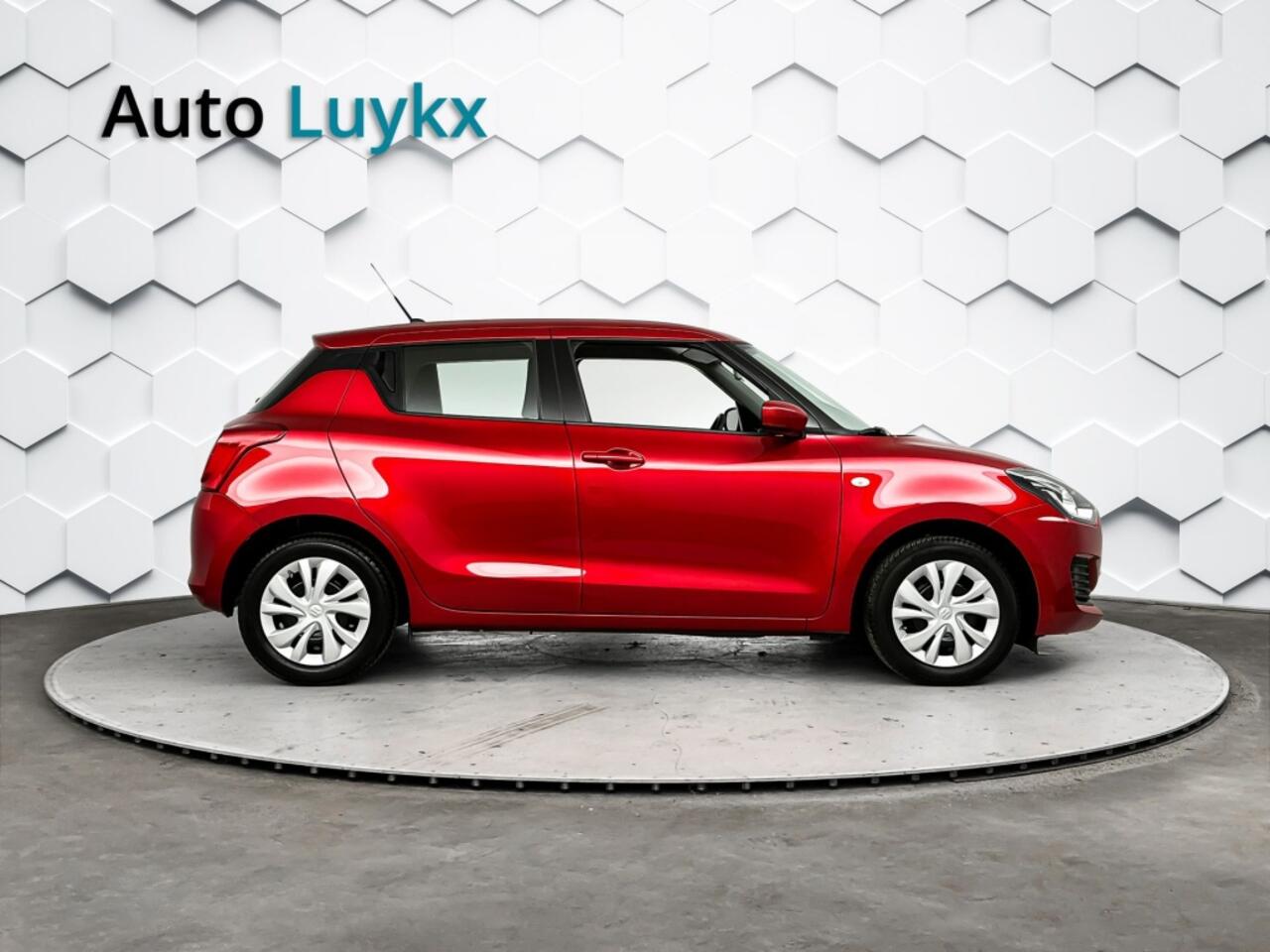 Suzuki SWIFT 1.2 Comfort Smart Hybrid | Airco | Adaptieve Cruise Control | Bluetooth