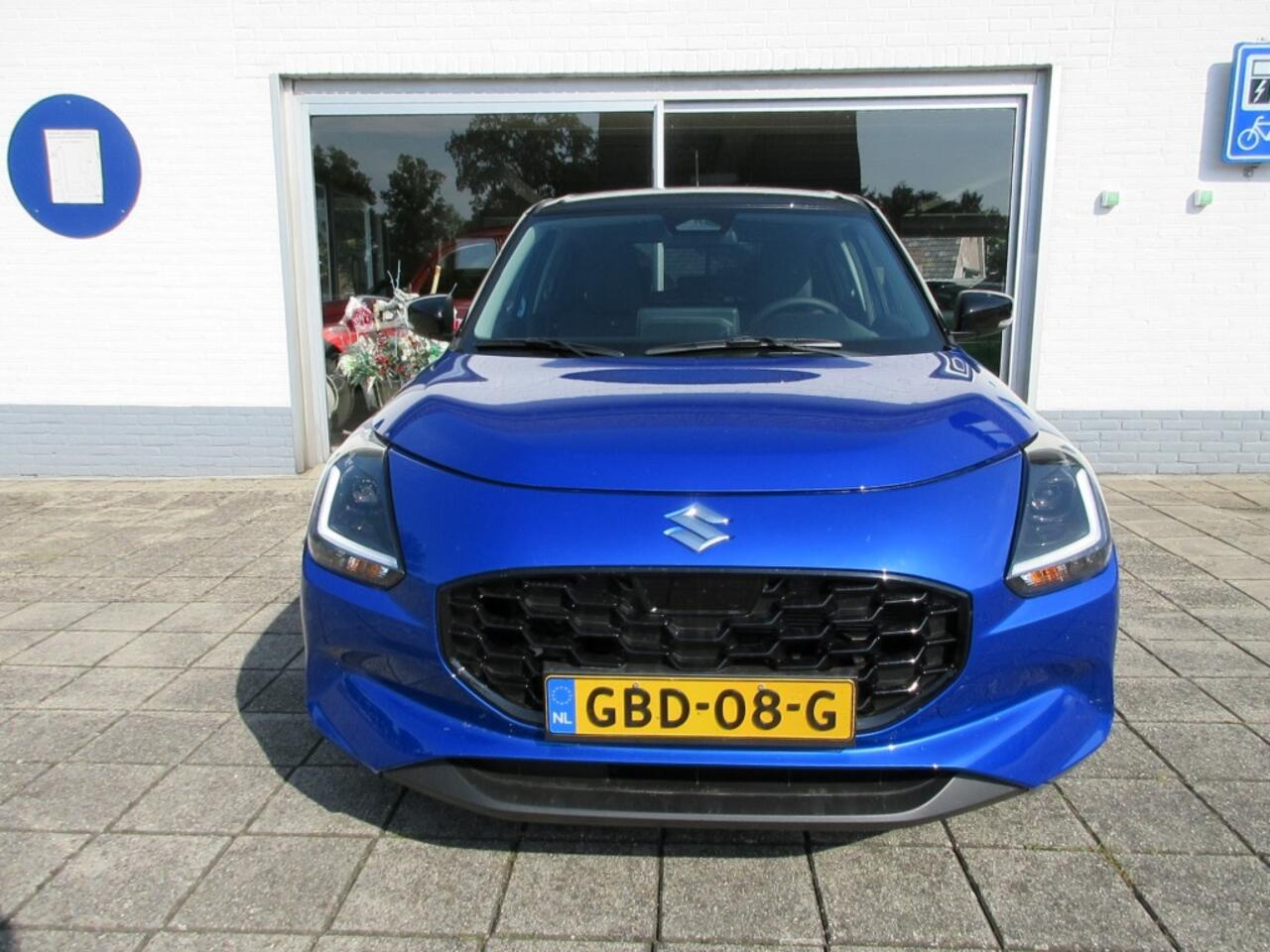 Suzuki SWIFT 1.2 MILD HYBRID STYLE 5 DRS NIEUW MODEL