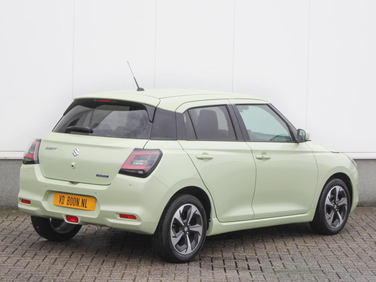 Suzuki SWIFT 1.2 Style Smart Hybrid Automaat | Navi | Adap. Cruise | Camera | Lm-Velgen