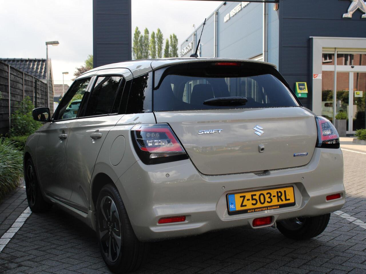 Suzuki SWIFT Style 1.2 Smart Hybrid 82PK 5DRS Navigatie, Parkeerhulp achter, Camera Achter, Lichtmetalen velgen