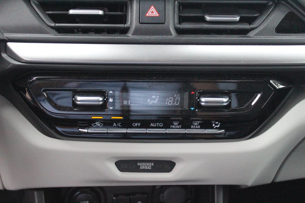 Suzuki SWIFT 1.2 Style Smart Hybrid