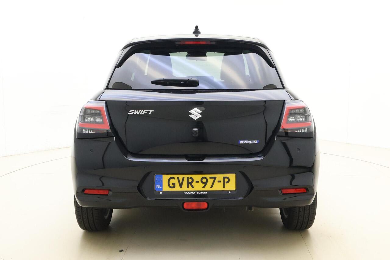 Suzuki SWIFT 1.2 Style Smart Hybrid | Navigatie | Cruise control | Parkeersensoren | Achteruitrijcamera | Climate control