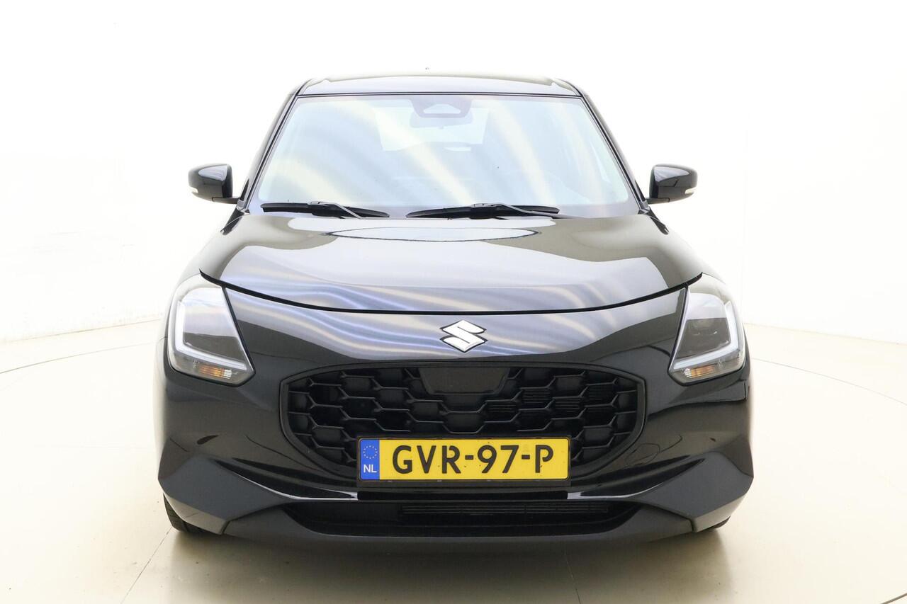 Suzuki SWIFT 1.2 Style Smart Hybrid | Navigatie | Cruise control | Parkeersensoren | Achteruitrijcamera | Climate control