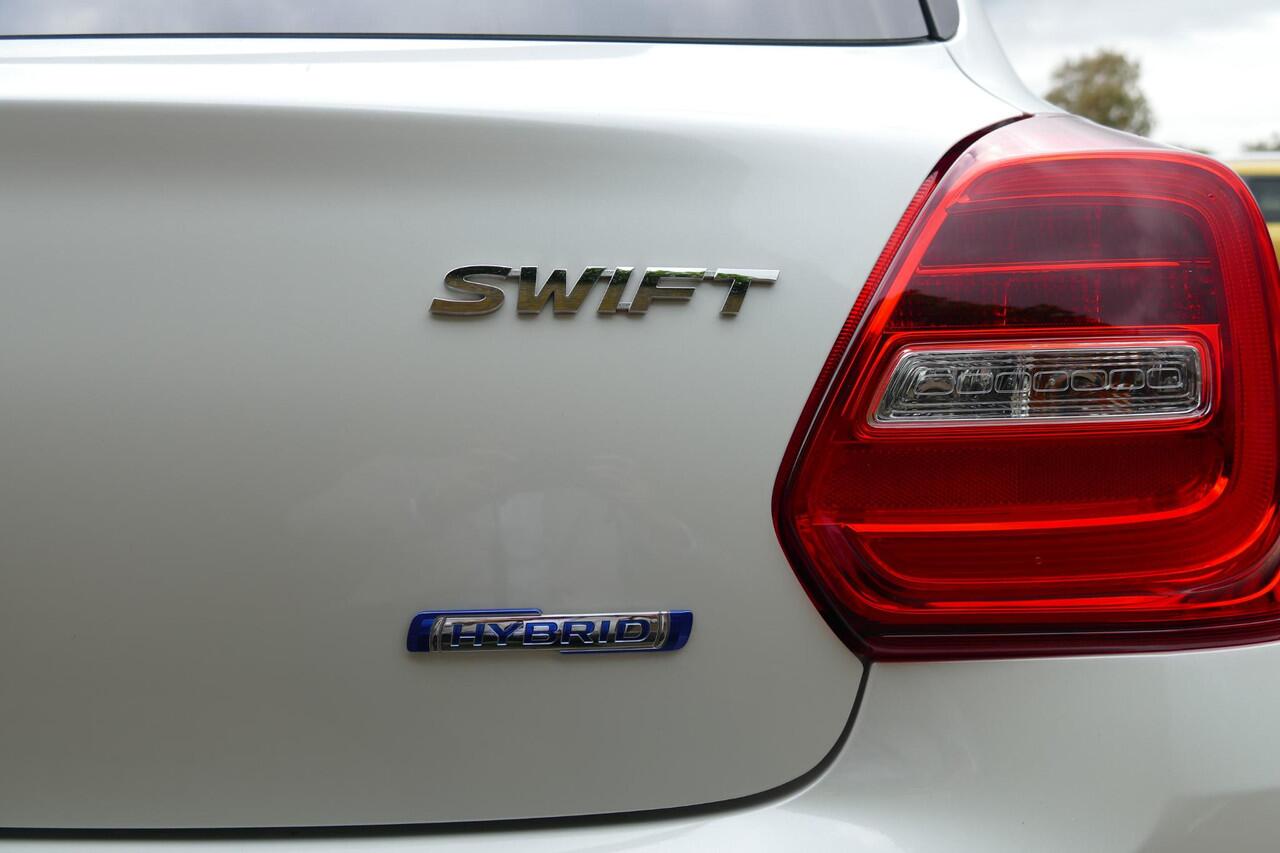 Suzuki SWIFT 1.2 Select Smart Hybrid | NAVIGATIE || RIJKLAARPRIJS |