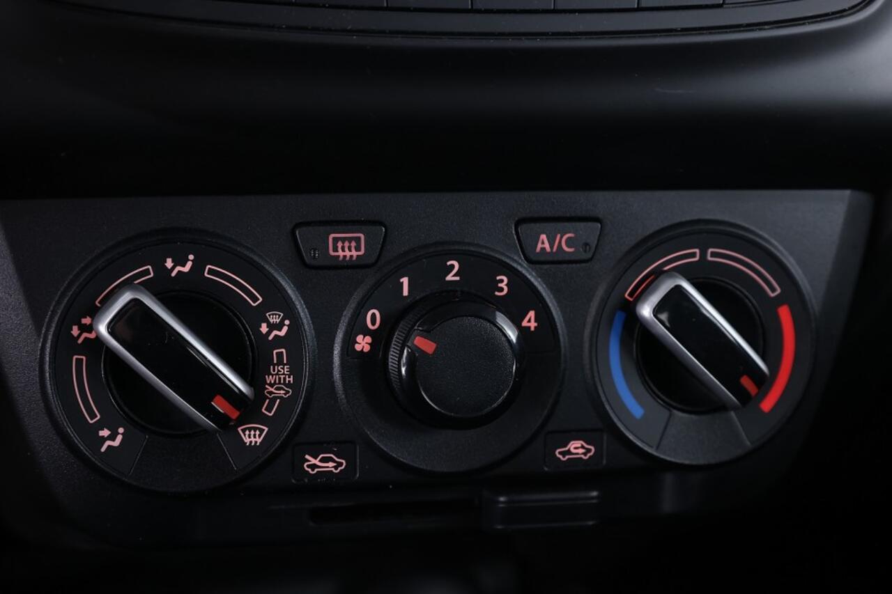 Suzuki SWIFT 1.2 Comfort Smart Hybrid | NAVI ? 1e Eigenaar