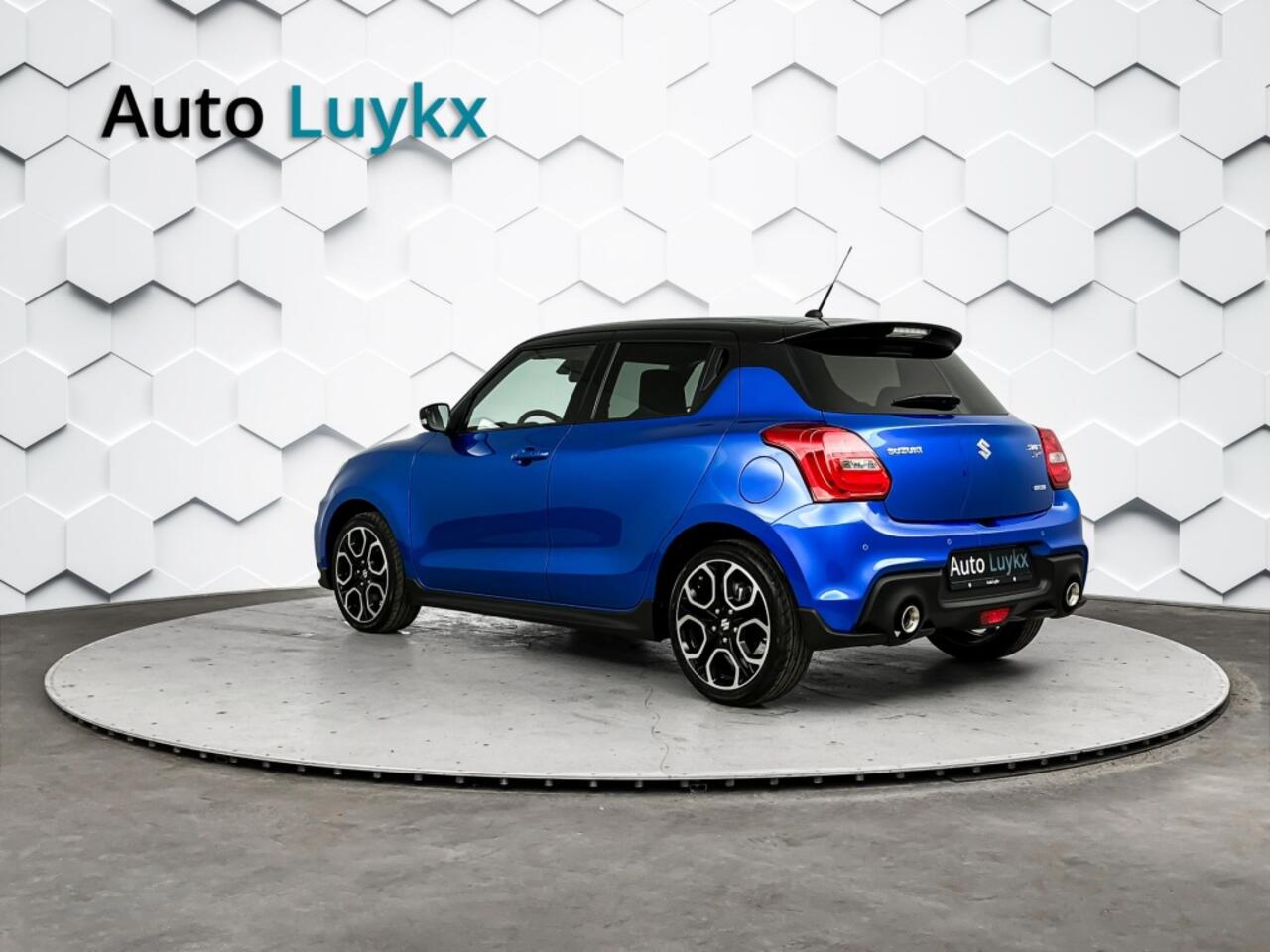 Suzuki SWIFT 1.4 Sport Smart Hybrid | 129 PK | Sportstoelen | Dubbel Uitlaatsysteem
