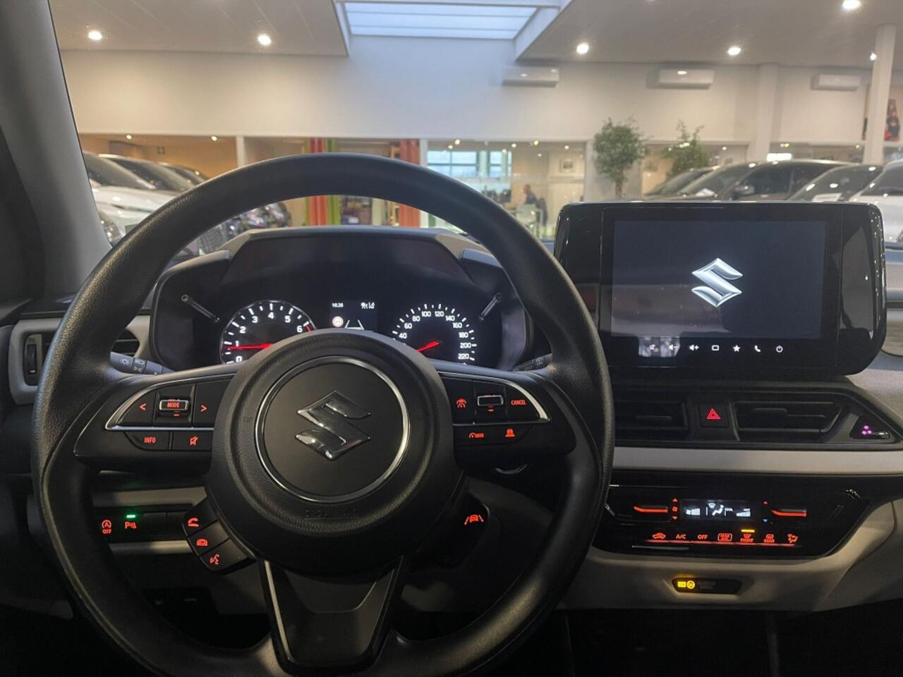 Suzuki SWIFT 1.2 Comfort Hybrid [ NIEUW MODEL | CAMERA | CARPLAY | CRUISE CON