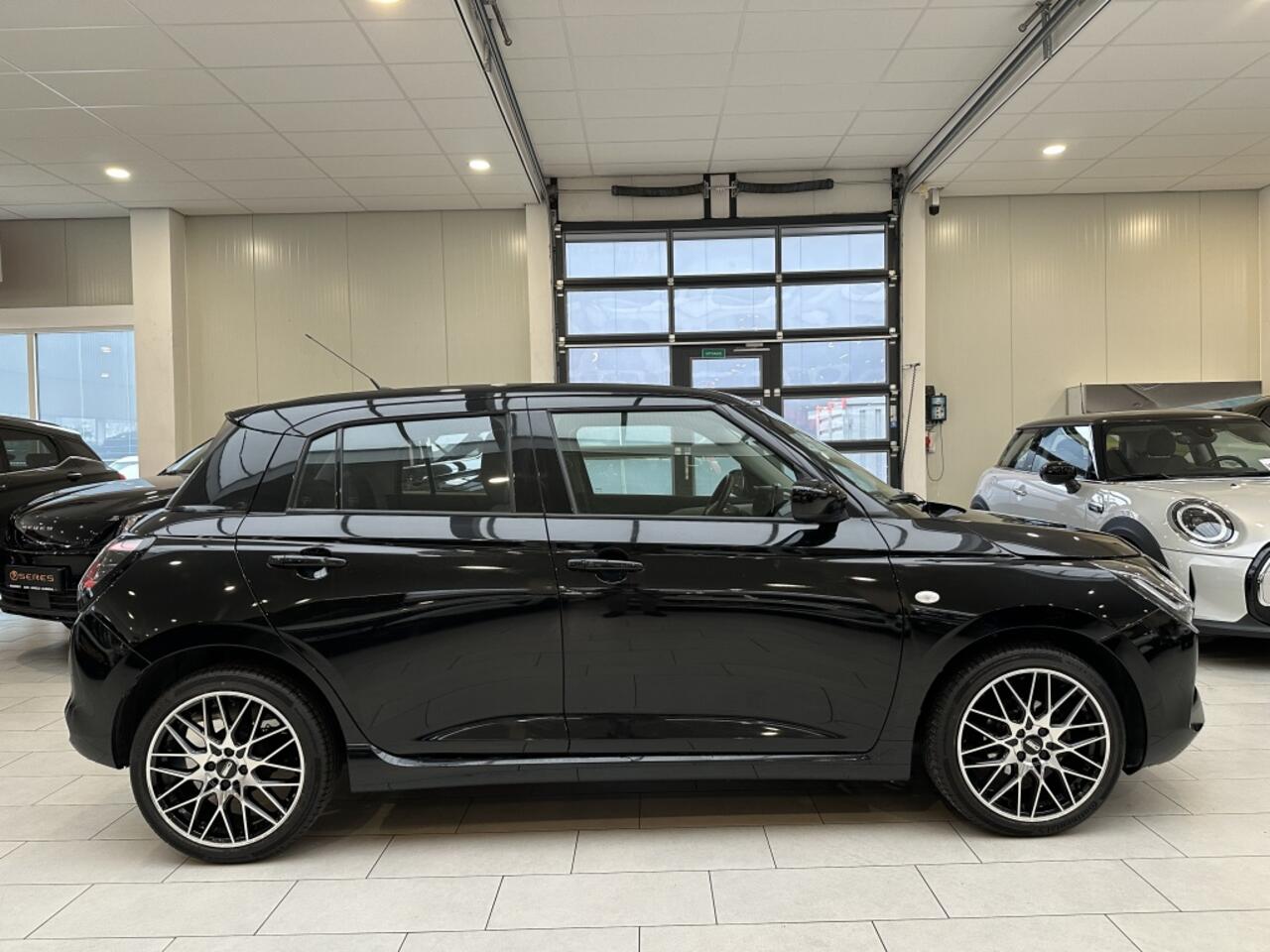 Suzuki SWIFT 1.2 Comfort Hybrid [ NIEUW MODEL | CAMERA | CARPLAY | CRUISE CON