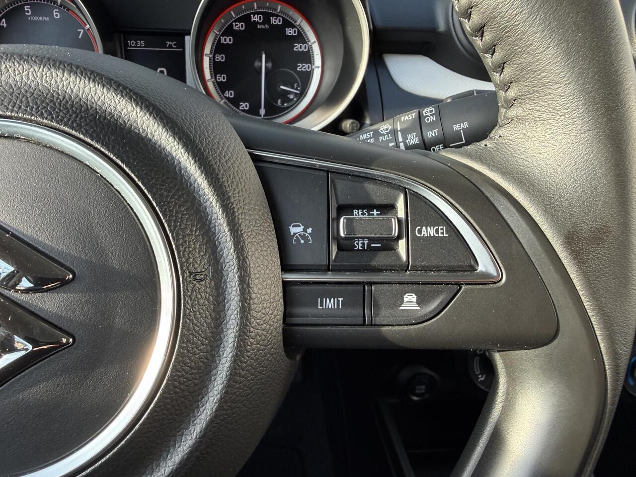 Suzuki SWIFT 1.2 ADAP CRUISE. LED. BLUETH. 1E EIGENAAR