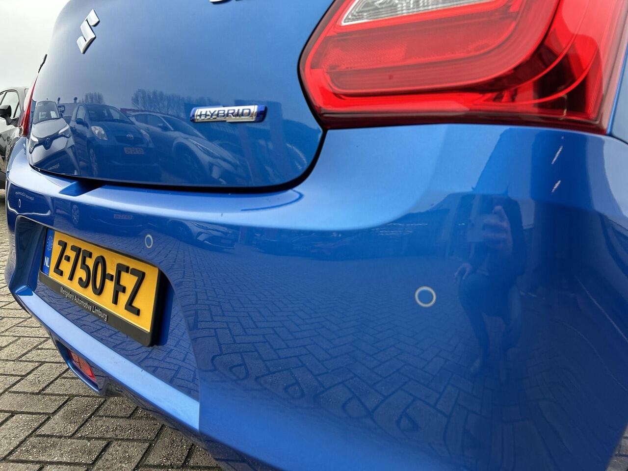 Suzuki SWIFT 1.2 Select Smart Hybrid RIJKLAAR | Airco | Cruise Control | Camera | Navi via App | PDC | BSM