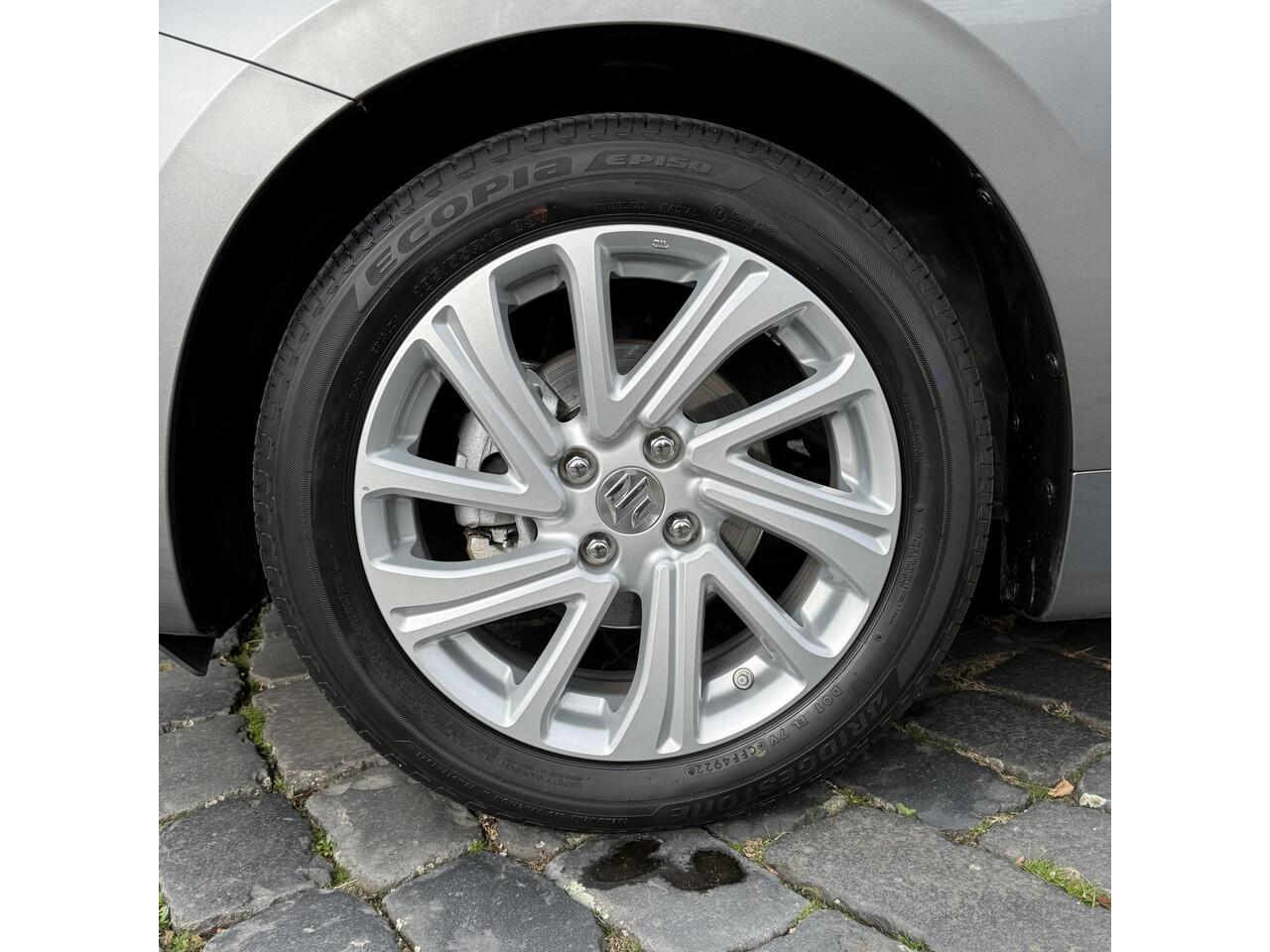 Suzuki SWIFT 1.2 Select Smart Hybrid | 16" LMV | Navi | Camera | Carplay | Stoelverw. | All-in rijklaarprijs