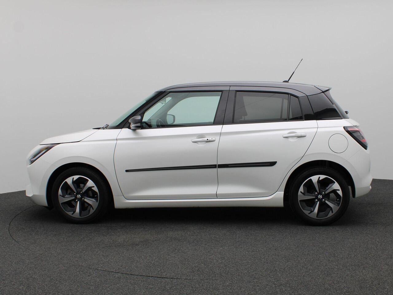 Suzuki SWIFT 1.2 Style Smart Hybrid 92PK Aut. Adaptieve Cruise Controle, Side Assist, Keyless, Stoelverwarming, Achteruitrijcamera, Navi, 16" LM Velgen