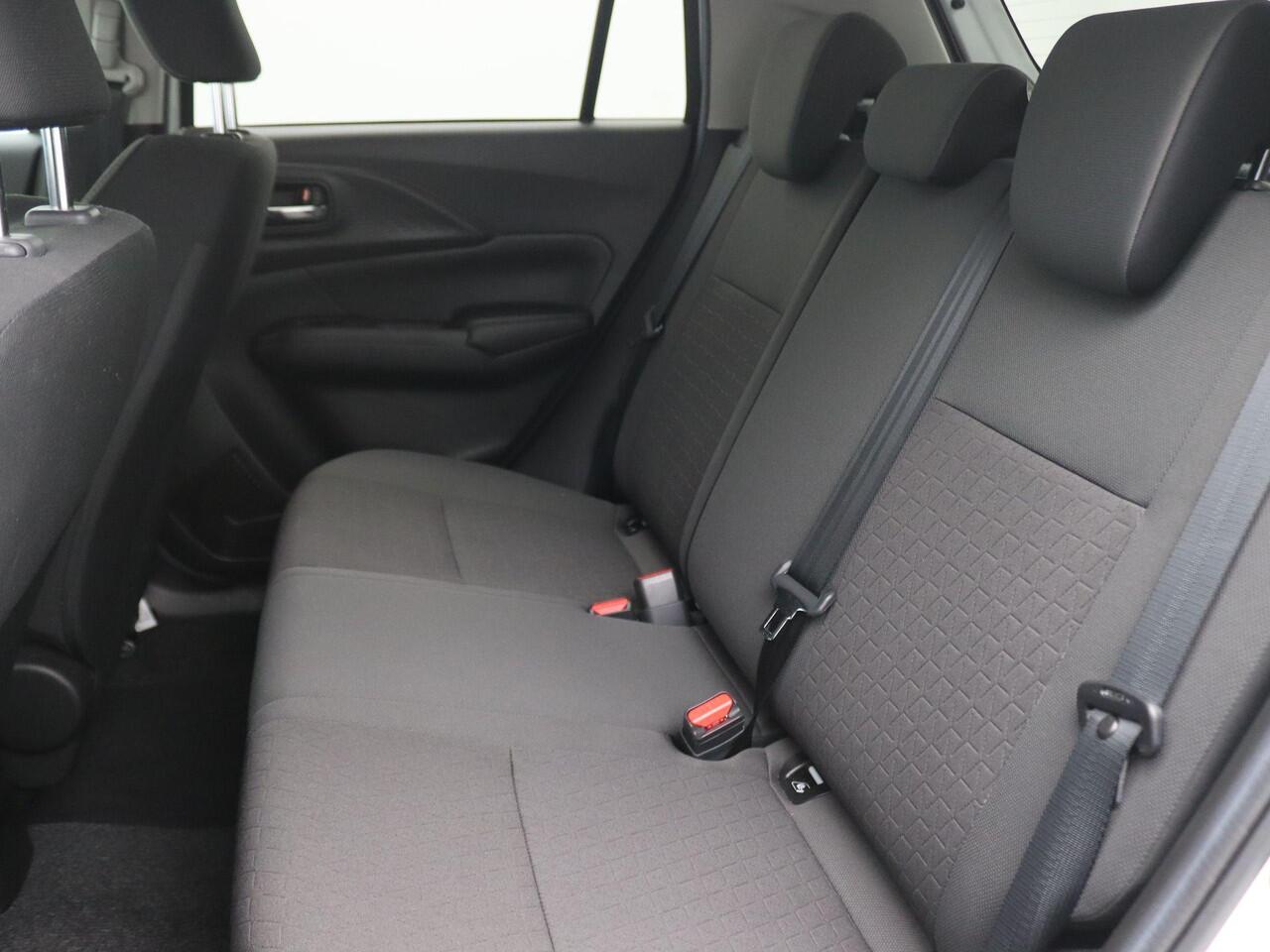 Suzuki SWIFT 1.2 Style Smart Hybrid 92PK Aut. Adaptieve Cruise Controle, Side Assist, Keyless, Stoelverwarming, Achteruitrijcamera, Navi, 16" LM Velgen