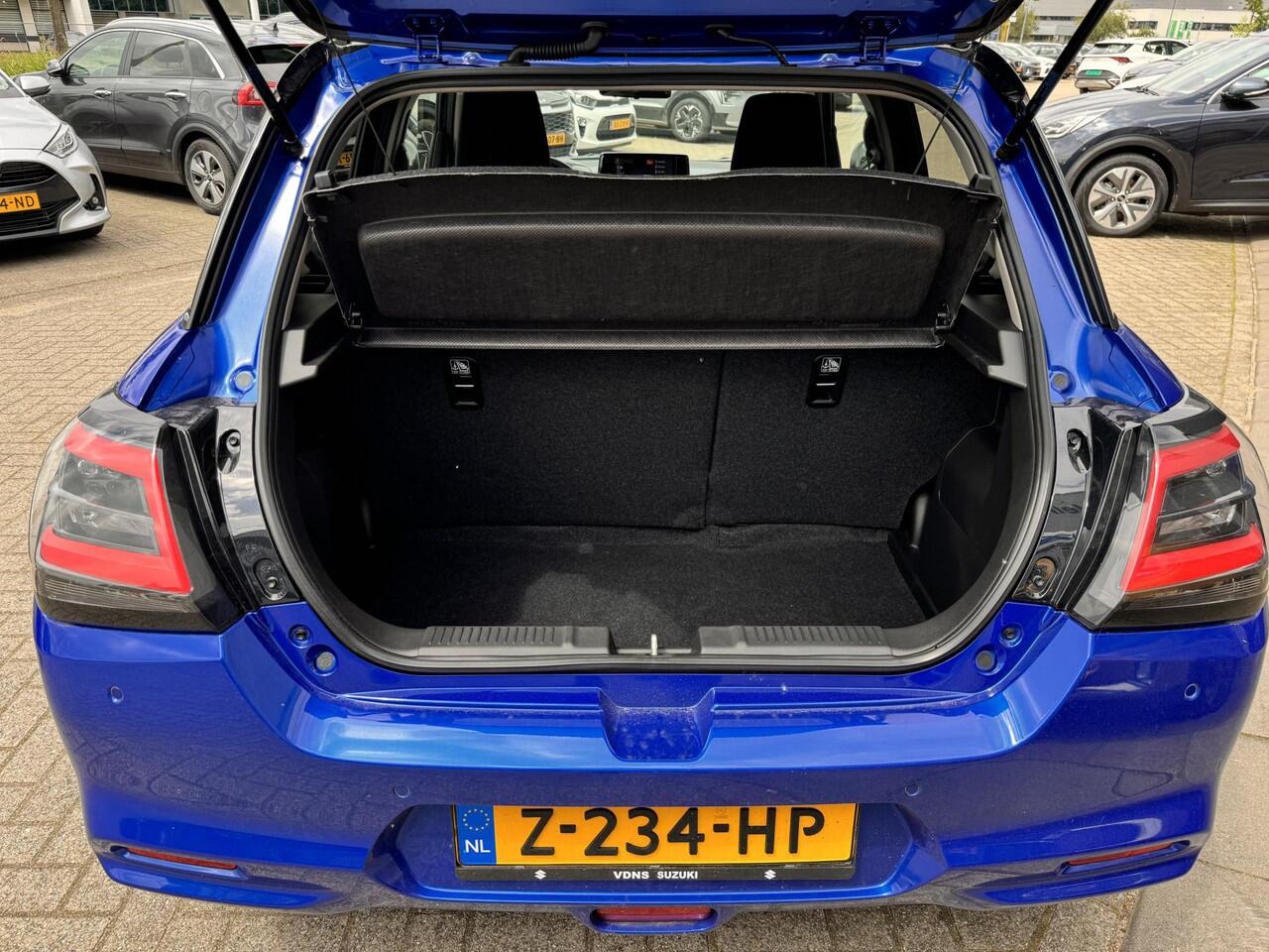 Suzuki SWIFT 1.2 Style Smart Hybrid |Demo BTW accessoirespakket twv. ¤3.700 per direct beschikbaar |