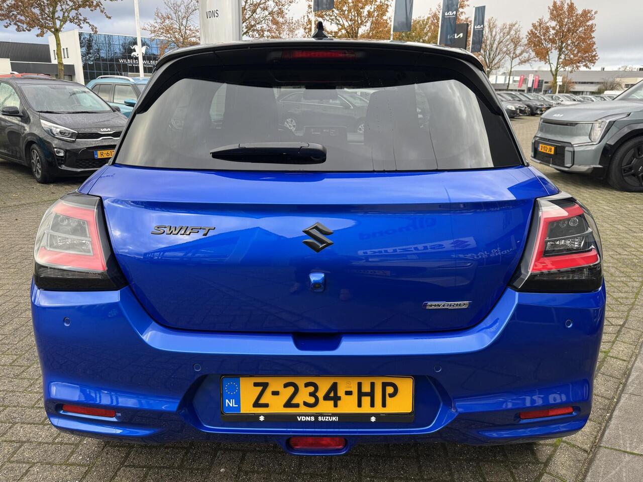 Suzuki SWIFT 1.2 Style Smart Hybrid |Demo BTW accessoirespakket twv. ¤3.700 per direct beschikbaar |