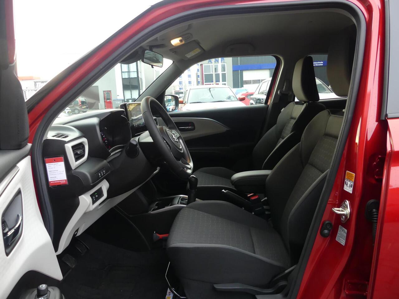 Suzuki SWIFT 1.2 Style Smart Hybrid GT Styling-pakket, 17" Velgen, 6 jaar fabrieksgarantie! Stijl uitv., Adaptive Cruise Control, Navigatie, Apple CarPlay Android Auto.