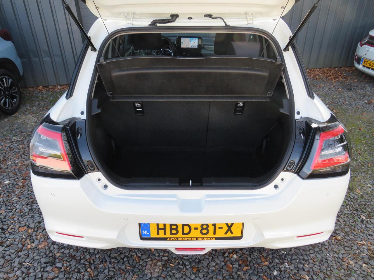 Suzuki SWIFT 1.2 Style Smart Hybrid, 17 inch en GT-Pakket, Dodehoek Detector, Suzuki Body Kit Piano Black Demo Voordeel!