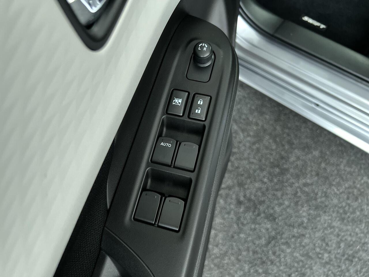 Suzuki SWIFT 1.2 Comfort Smart Hybrid | Rijklaarprijs |