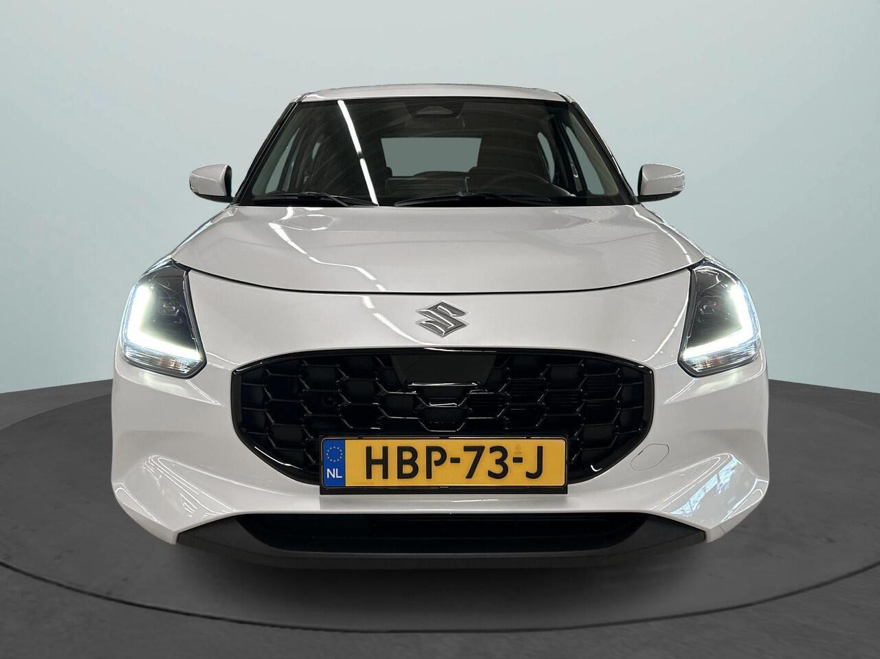 Suzuki SWIFT 1.2 Style Smart Hybrid | Rijklaar | Climate Control | Cruise Control Adaptief | Navigatie | All-Seasonbanden | DEMO