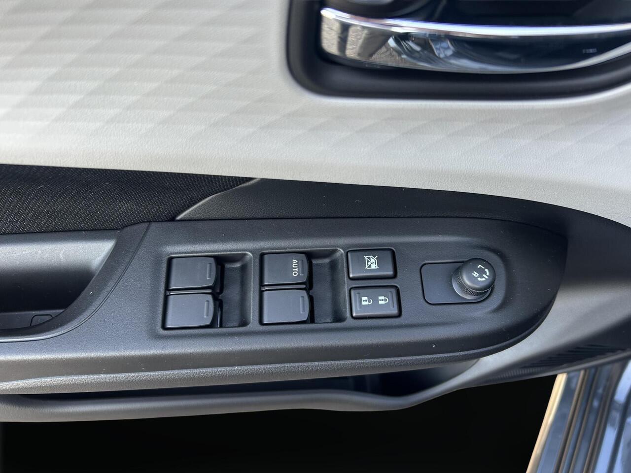 Suzuki SWIFT 1.2 Select Smart Hybrid Automaat