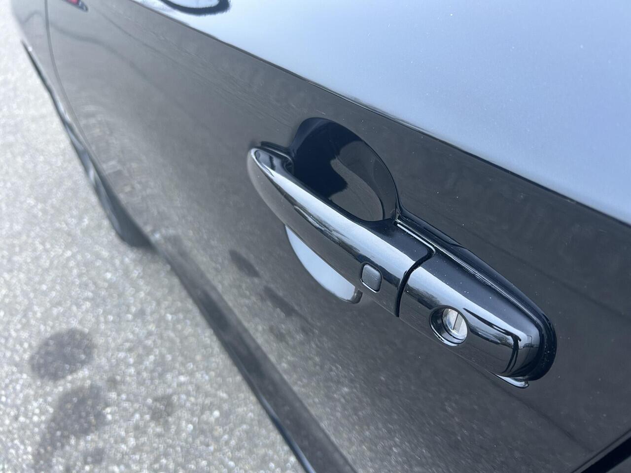 Suzuki SWIFT 1.2 Style Smart Hybrid