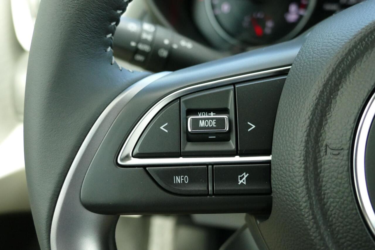 Suzuki SWIFT 1.2 Select Smart Hybrid | Camera | Stoelverwarming | Apple carplay | Automaat | Rijklaarprijs |