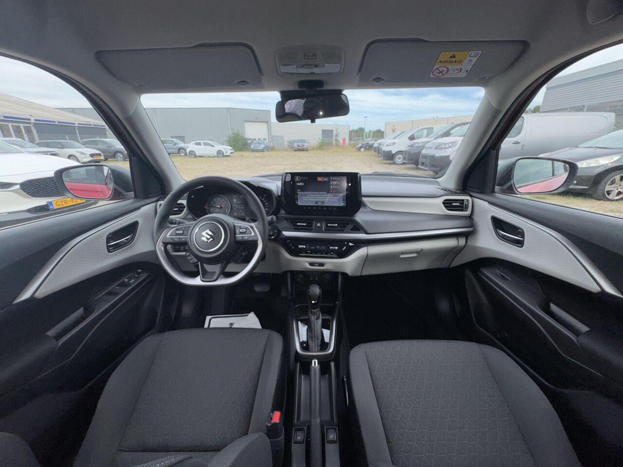 Suzuki SWIFT 1.2 Style Smart Hybrid | Rijklaar | Carplay | Stoelverwarming | Camera