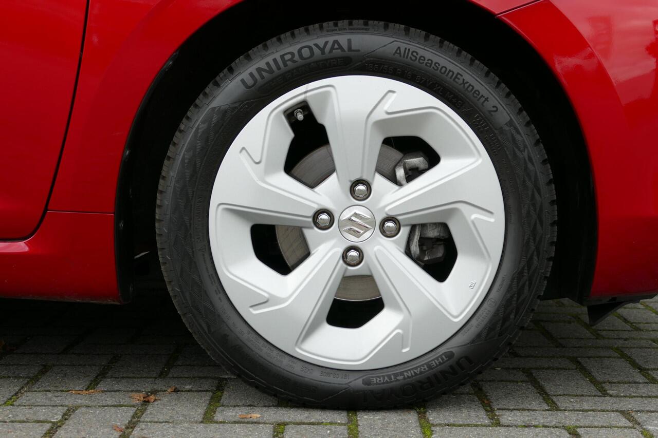 Suzuki SWIFT 1.2 Style Smart Hybrid | Stoelverwarming | Apple carplay | Adaptief Cruise | Rijklaarprijs |