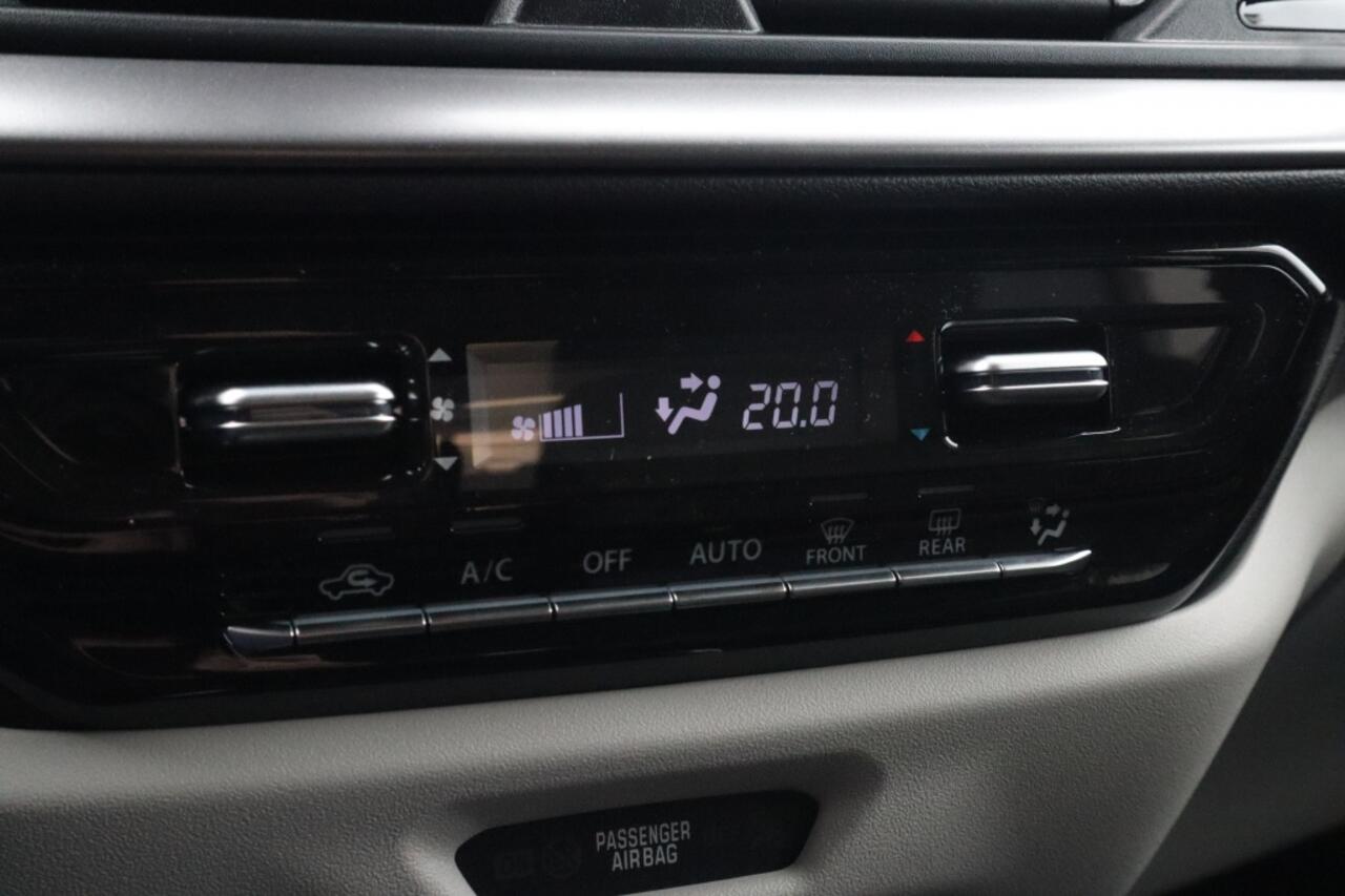 Suzuki SWIFT 1.2 Style Smart Hybrid