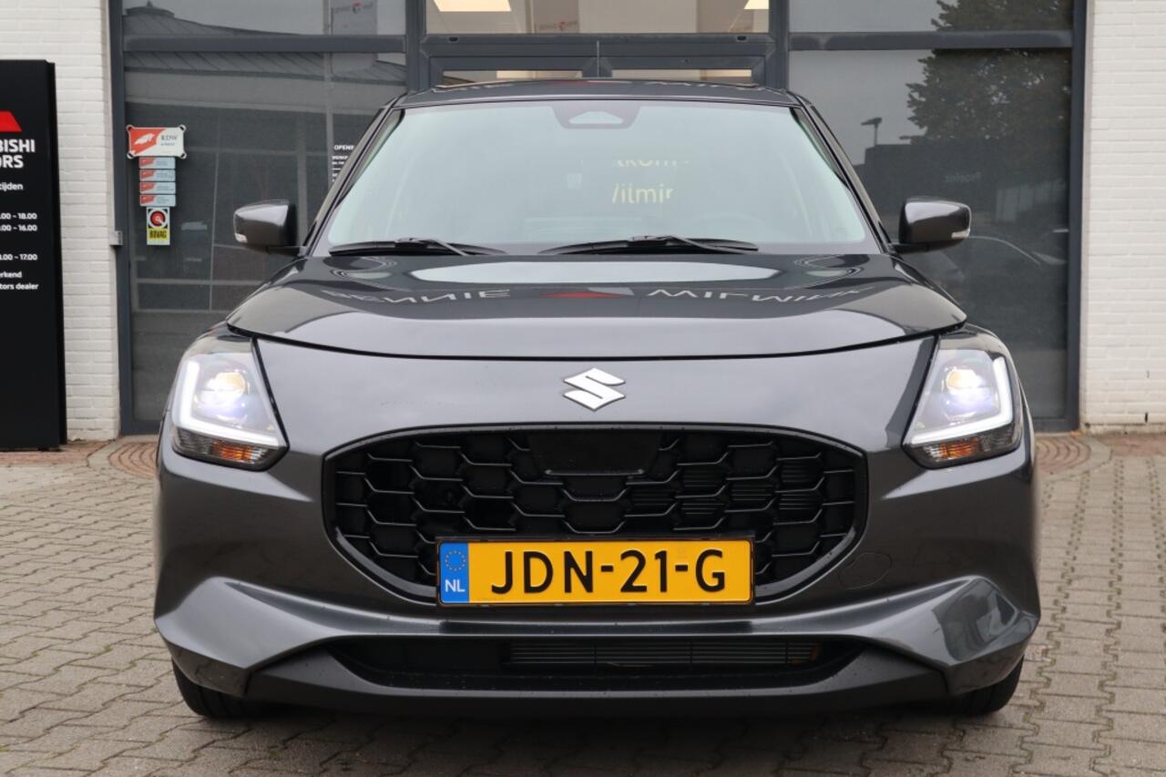 Suzuki SWIFT 1.2 Style Smart Hybrid