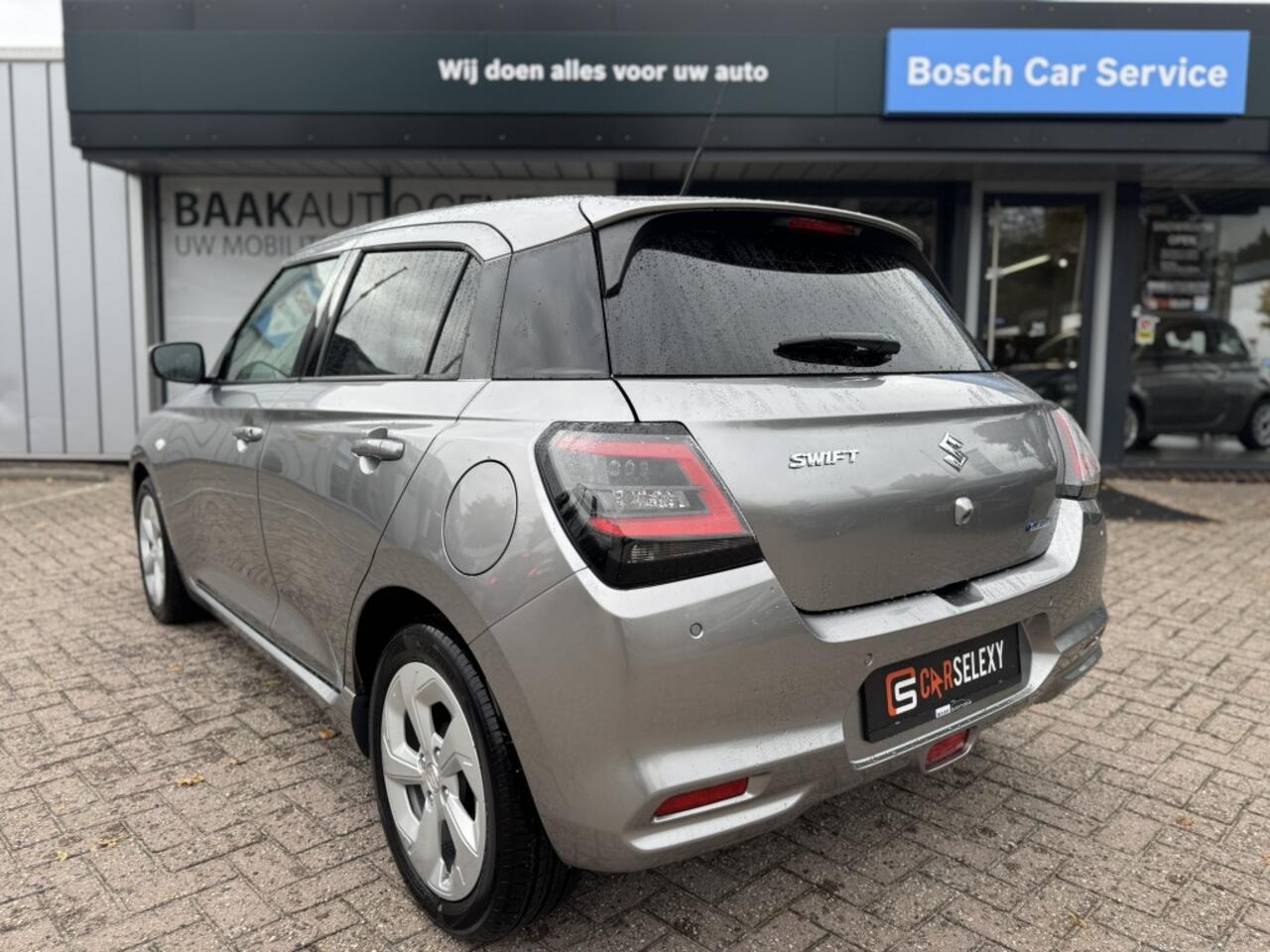 Suzuki SWIFT 1.2 Select SmartHybrid | Carplay | Stoelverwarming |