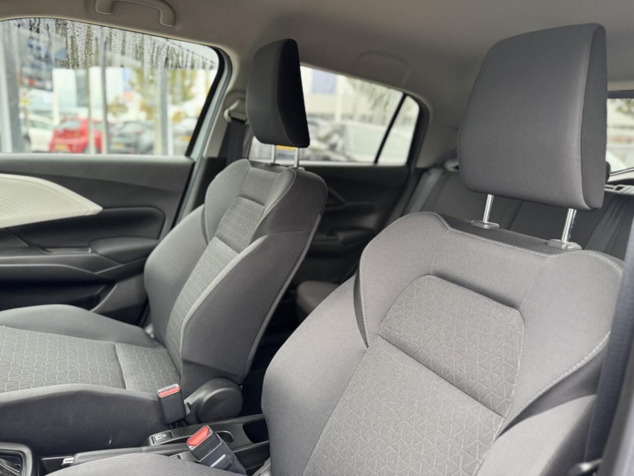 Suzuki SWIFT 1.2 Select SmartHybrid | Carplay | Stoelverwarming |