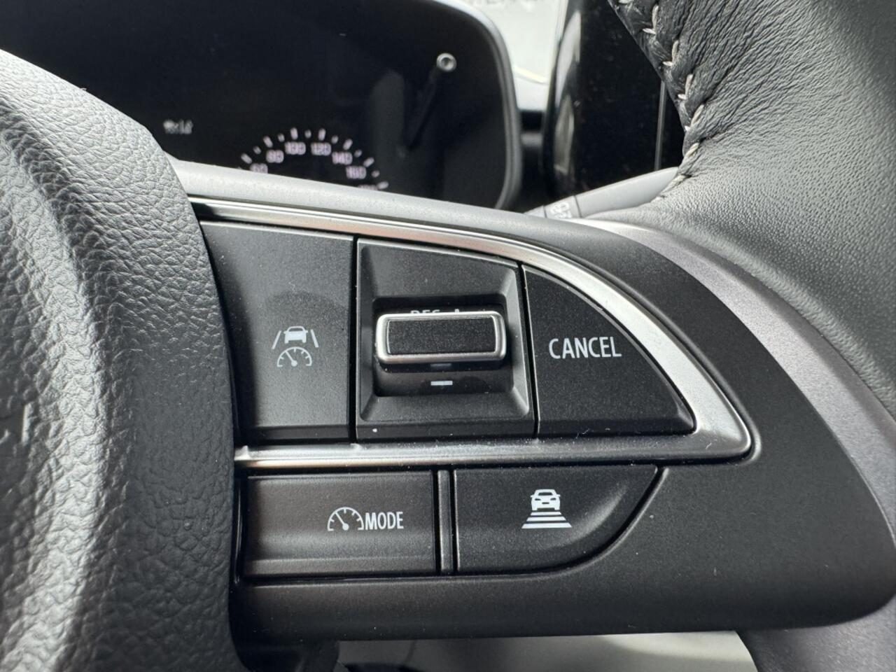 Suzuki SWIFT 1.2 Select SmartHybrid | Carplay | Stoelverwarming |