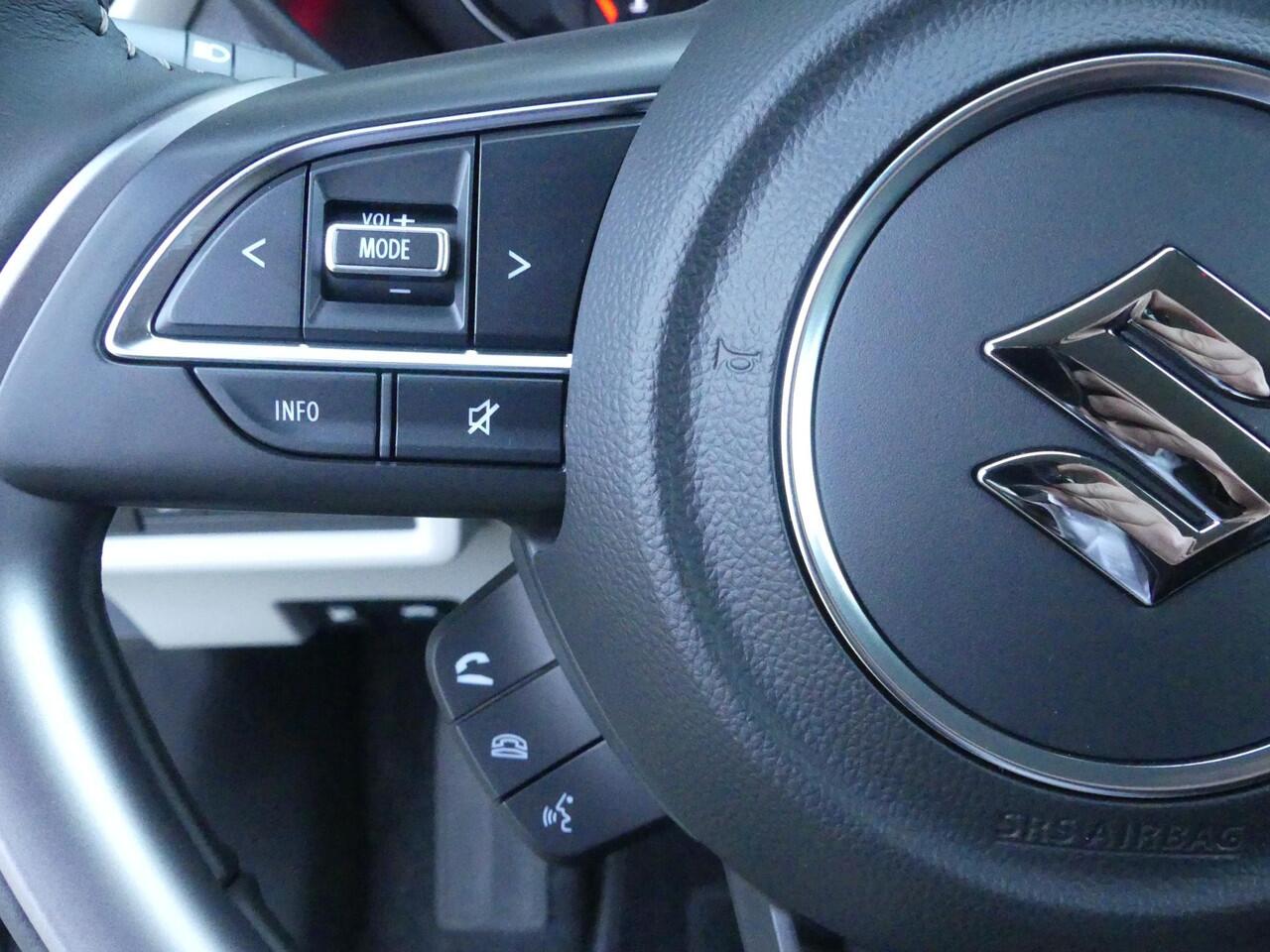 Suzuki SWIFT 1.2 Select Smart Hybrid Automaat Actiekorting! 6 jaar fabrieksgarantie! Nieuw uit voorraad Leverbaar!