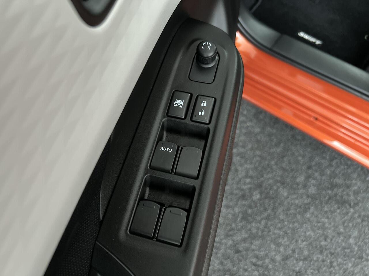 Suzuki SWIFT 1.2 Comfort Smart Hybrid | Rijklaar |