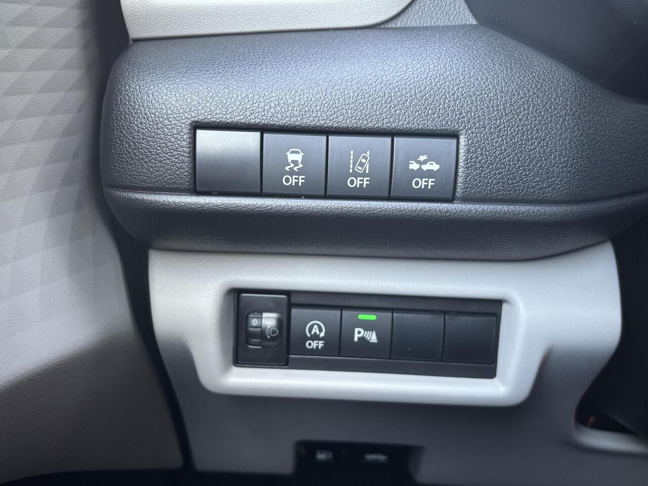 Suzuki SWIFT 1.2 Style Smart Hybrid Demo/Clima/Navi