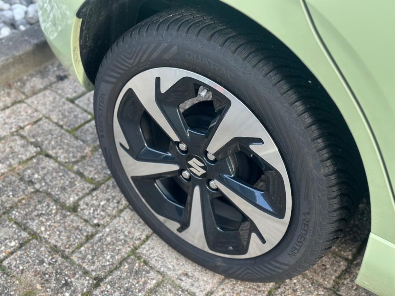 Suzuki SWIFT 1.2 Style Smart Hybrid '' Infotainmentsystem - Camera - ADD CC ''