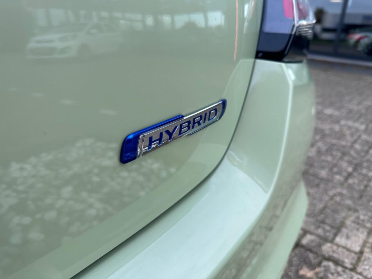 Suzuki SWIFT 1.2 Style Smart Hybrid '' Infotainmentsystem - Camera - ADD CC ''